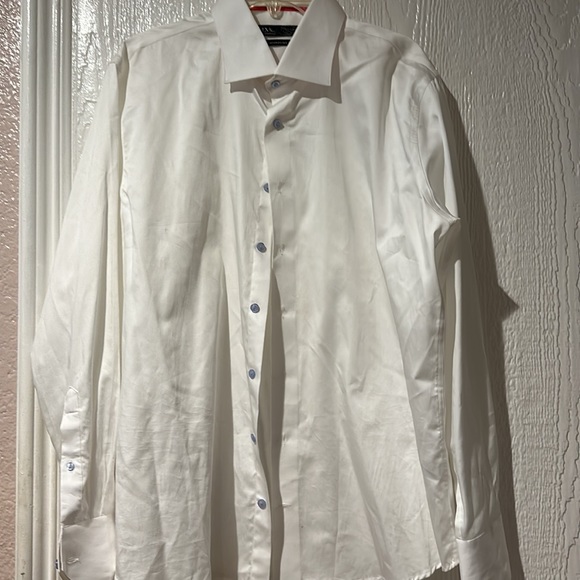 Lvs - Picture 2 of 3